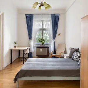 B333 - In The Heart Of The Budapest